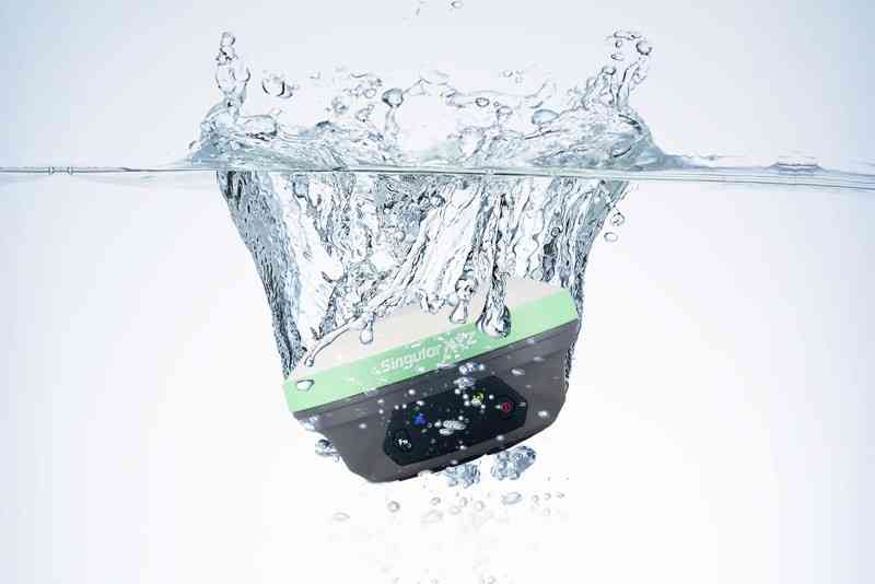 Độ bền và khả năng chống chịu môi trường của máy GNSS RTK