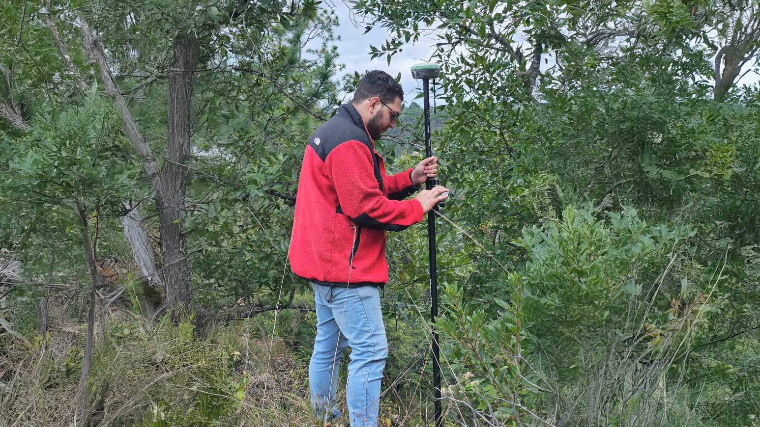 Cách chọn máy định vị RTK phù hợp