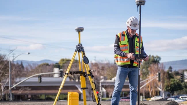 Các yếu tố then chốt ảnh hưởng đến giá máy RTK