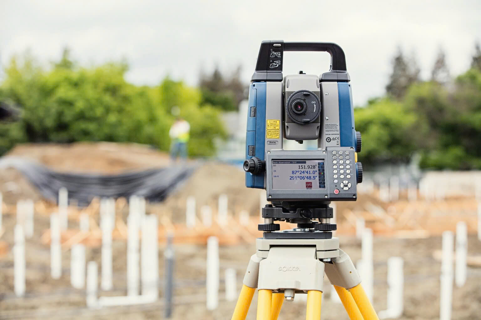 Máy toàn đạc Robotic