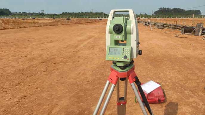 Cách chọn chân máy toàn đạc phù hợp với thiết bị