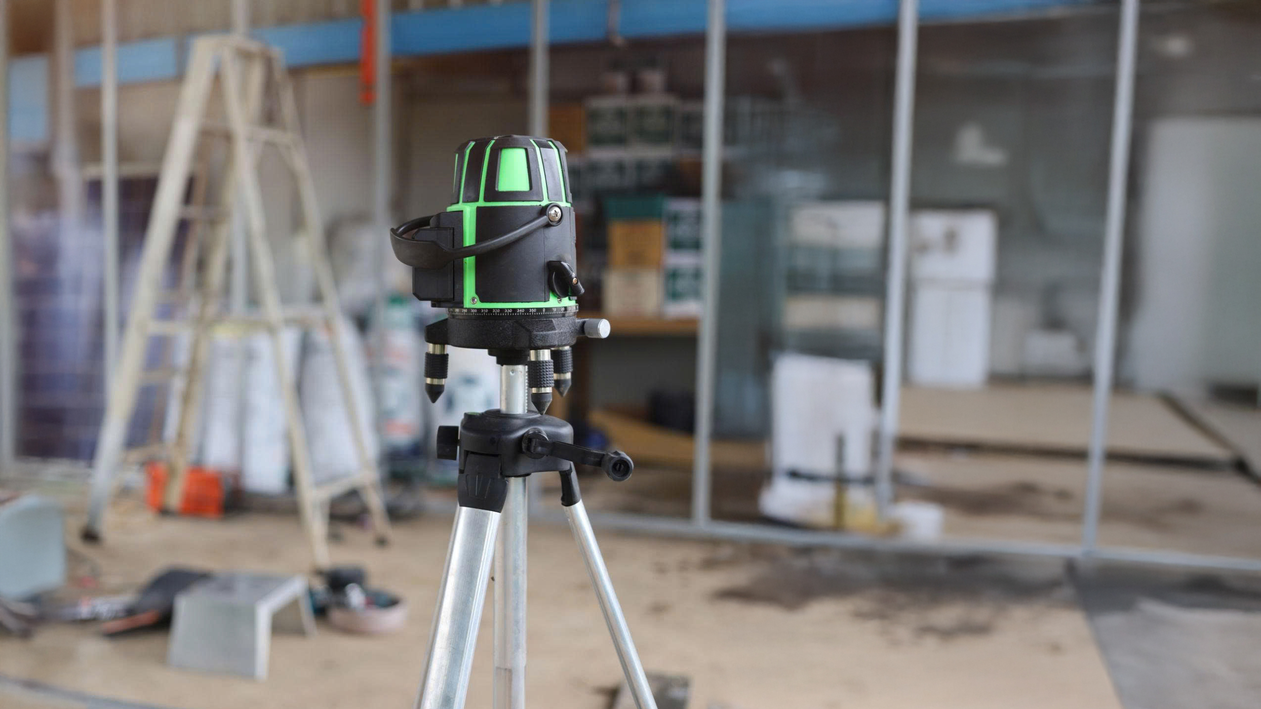 Ưu điểm vượt trội của máy cân bằng laser