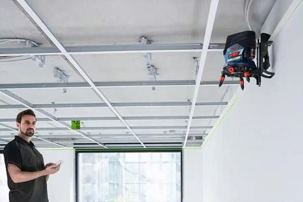 Ứng dụng máy bắn laser trong lĩnh vực lắp đặt hệ thống cơ điện MEP