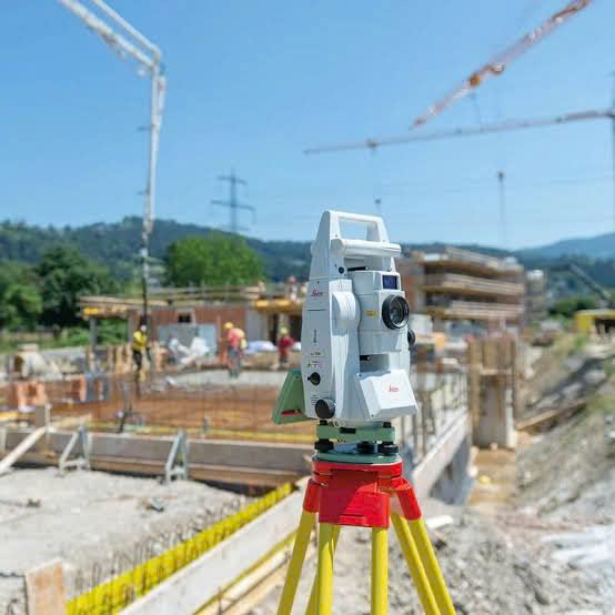 Ứng dụng máy toàn đạc trong thi công công trình